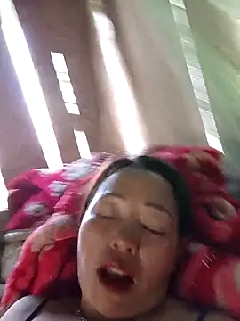 Snapshot of _Helala_ chatting on October 2025 04:56:02 AM Helala online show from October 2025 04:56:02 AM