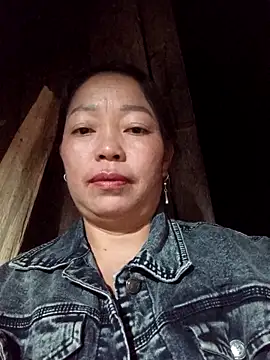 Snapshot of _Helala_ chatting on October 2025 12:38:01 PM Helala online show from October 2025 12:38:01 PM