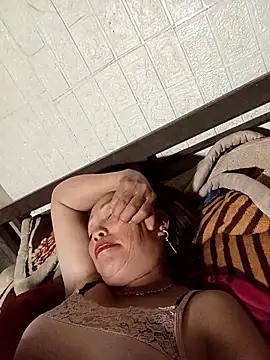 Snapshot of _Helala_ chatting on October 2025 09:17:01 AM Helala online show from October 2025 09:17:01 AM