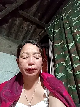 Snapshot of _Helala_ chatting on November 2025 10:21:02 PM Helala online show from November 2025 10:21:02 PM