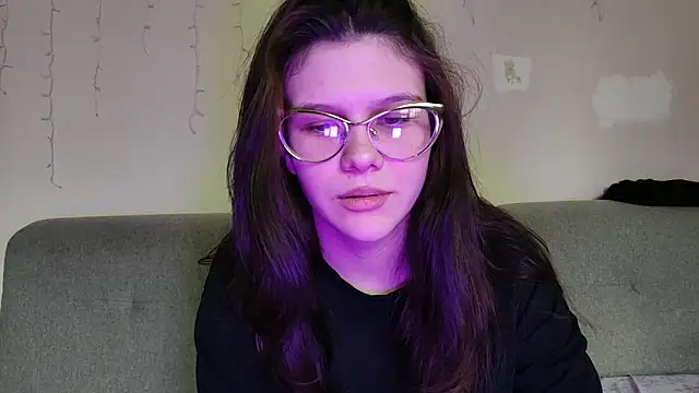 LaVostraDorothy online show from May 2026 11:26:02 AM