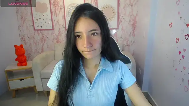 Snapshot of Kylie_ch1 chatting on September 2025 04:19:02 PM Kylie ch1 online show from September 2025 04:19:02 PM
