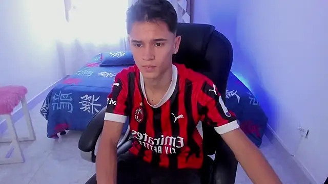 Aron Boyy online show from September 2025 08:13:02 PM