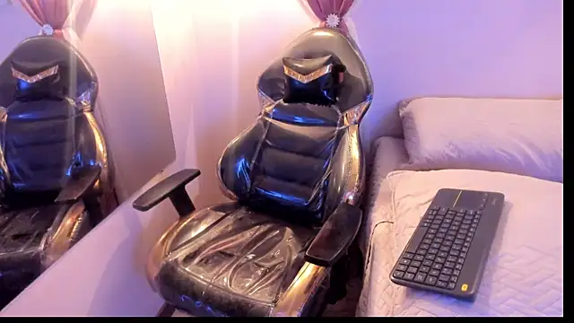 DaliaRahal online show from March 2026 01:07:02 PM