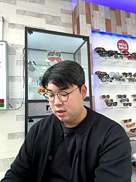 gayfucuxuc online show from November 2025 02:36:01 AM