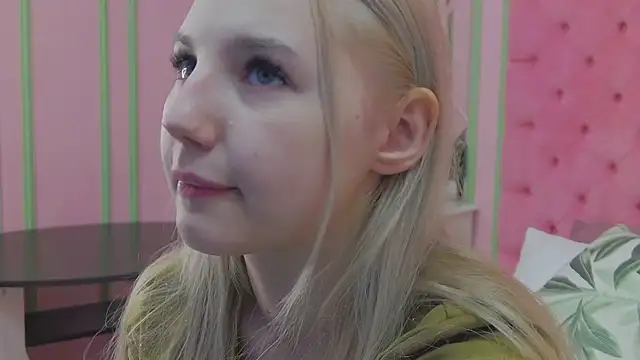 Sky Cutie online show from June 2026 04:15:02 AM