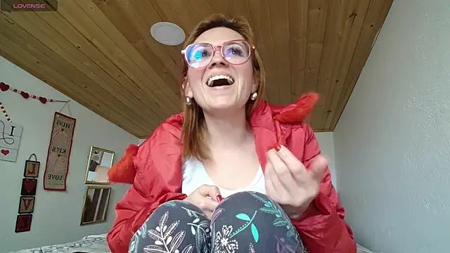 Victoria Fallon online show from April 2026 06:04:02 PM