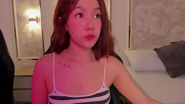 Snapshot of doll_eyees_ chatting on September 2025 07:37:01 PM doll eyees online show from September 2025 07:37:01 PM