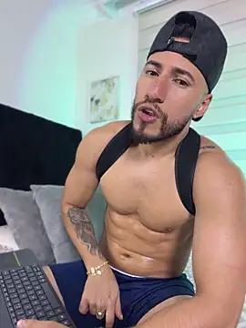 Thiago Hill online show from June 2026 05:38:01 AM