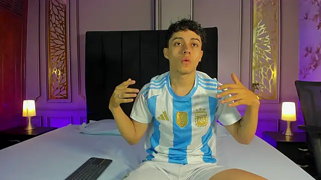 Dani rivass online show from November 2025 11:42:02 AM