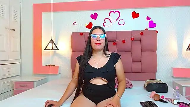 Snapshot of MelanyCruzz chatting on September 2025 01:11:02 PM MelanyCruzz online show from September 2025 01:11:02 PM