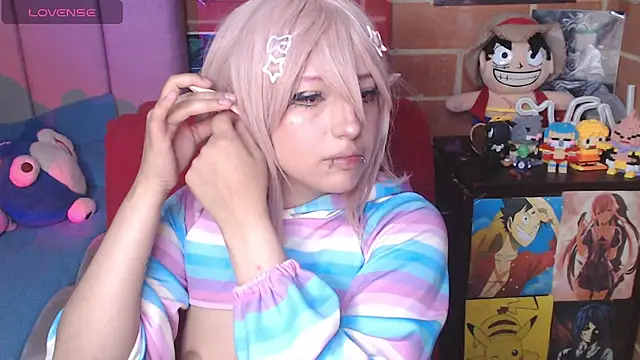  alexa19pretty  online show from April 2026 08:57:02 PM