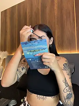 AliceRitter online show from October 2025 07:02:01 PM