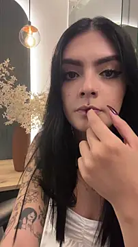 AliceRitter online show from June 2026 11:40:01 PM