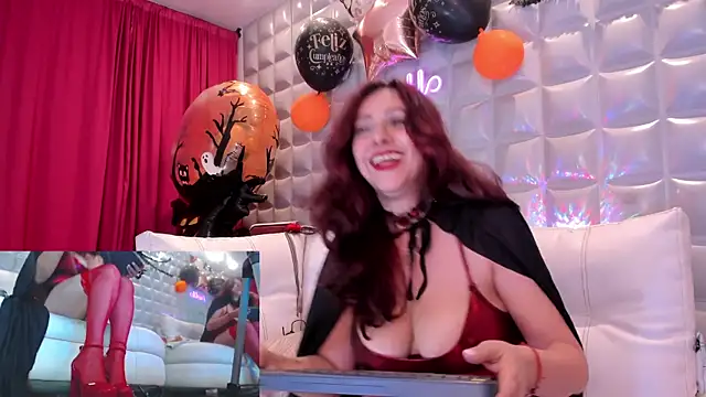 Snapshot of Madame_Angelic_ chatting on October 2025 05:19:02 AM Madame Angelic online show from October 2025 05:19:02 AM