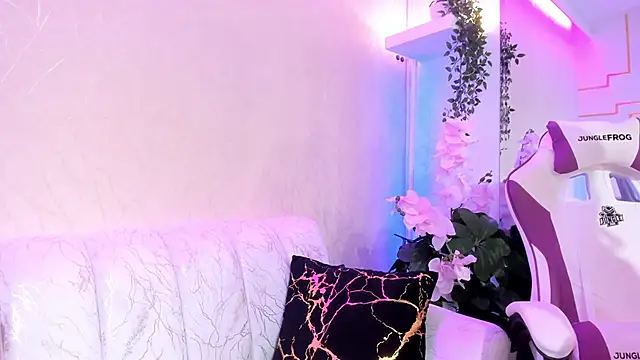 MadisonTylor online show from October 2025 05:34:02 PM