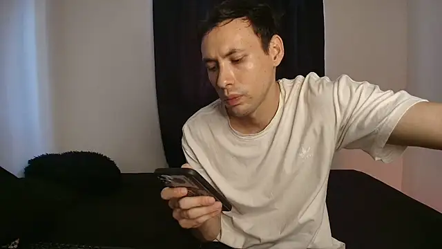 Demian-melany online show from November 2025 02:29:02 PM