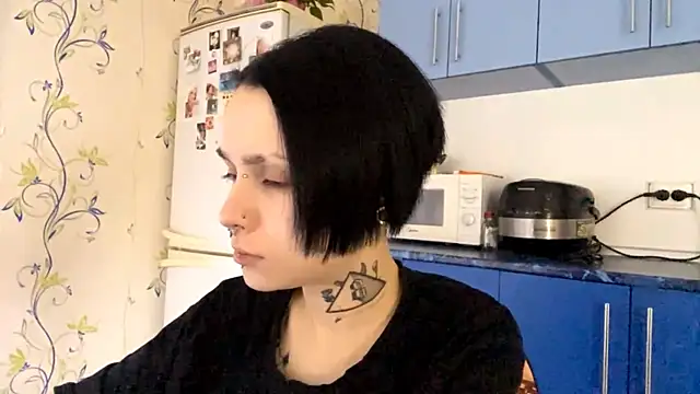 Snapshot of CandaceBlaze chatting on September 2025 08:02:01 PM CandaceBlaze online show from September 2025 08:02:01 PM