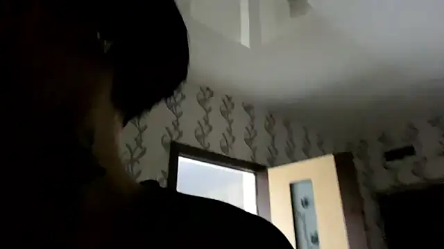 Snapshot of CandaceBlaze chatting on November 2025 08:33:02 PM CandaceBlaze online show from November 2025 08:33:02 PM