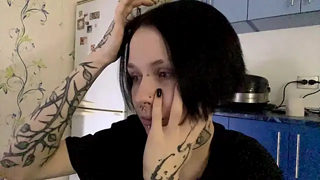 Snapshot of CandaceBlaze chatting on November 2025 08:19:02 PM CandaceBlaze online show from November 2025 08:19:02 PM