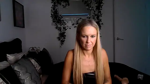 imyourgoodgirl69 online show from March 2026 04:28:02 AM