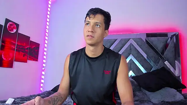 Snapshot of Robertmiller21 chatting on September 2025 04:38:01 AM Robertmiller21 online show from September 2025 04:38:01 AM