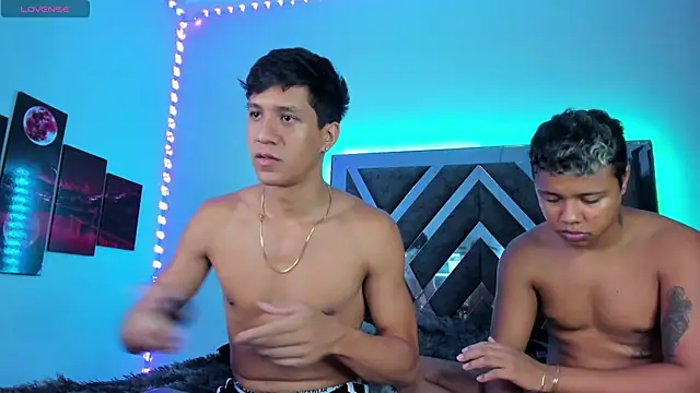 Snapshot of Robertmiller21 chatting on October 2025 04:43:01 AM Robertmiller21 online show from October 2025 04:43:01 AM