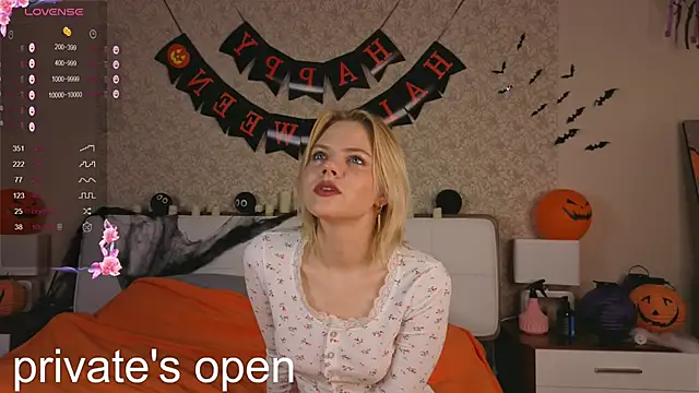 Snapshot of Brittney_Shaw chatting on November 2025 02:08:02 PM Brittney Shaw online show from November 2025 02:08:02 PM