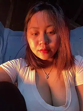 maianhcute online show from March 2026 12:03:01 AM