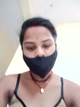 Snapshot of Radhika_Lovely chatting on May 2026 01:08:01 PM Radhika Lovely online show from May 2026 01:08:01 PM