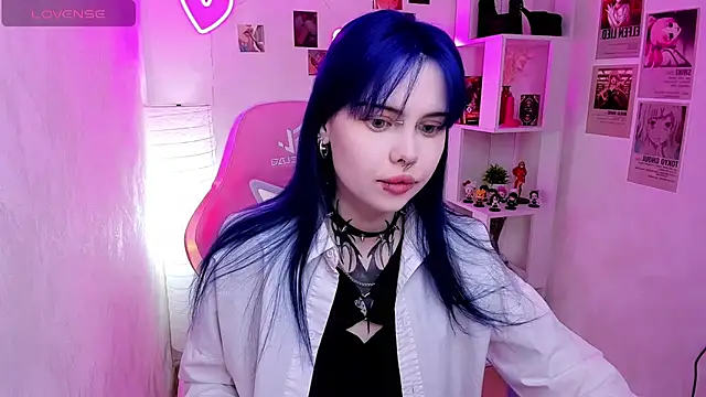 Snapshot of Morana_Batt chatting on December 2025 02:18:01 AM Morana Batt online show from December 2025 02:18:01 AM