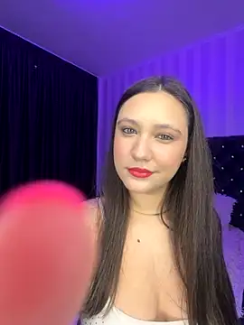 Amber Lia online show from October 2025 08:10:01 PM