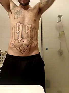 Snapshot of Woodern chatting on December 2025 11:16:02 AM Woodern online show from December 2025 11:16:02 AM