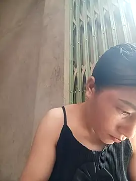 YAYAA-502 online show from September 2025 03:30:02 AM