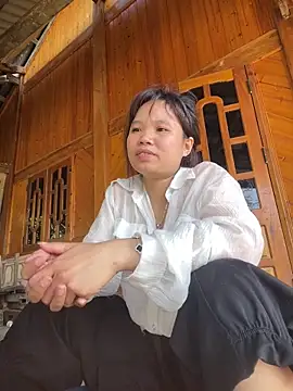 Ngoc-bbi online show from May 2026 10:56:02 AM