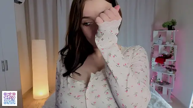 Snapshot of ThuBoppre chatting on October 2025 05:42:01 PM ThuBoppre online show from October 2025 05:42:01 PM