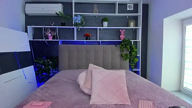 SabrinaSharm online show from February 2026 01:09:02 PM