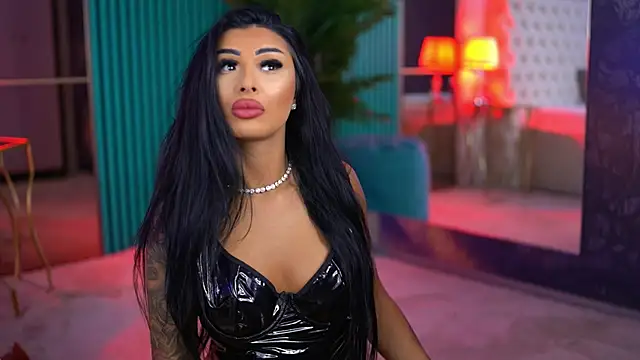 ArabellaPosh online show from October 2025 05:04:02 AM