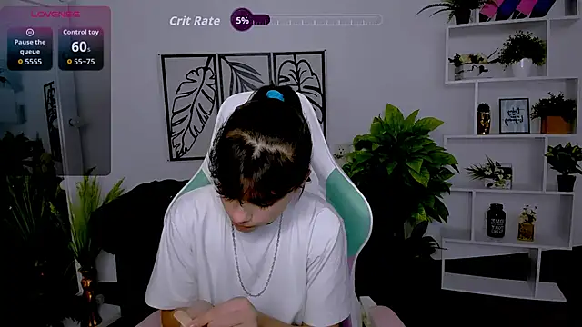 Snapshot of Cocoa_Sins chatting on October 2025 05:57:02 AM Cocoa Sins online show from October 2025 05:57:02 AM