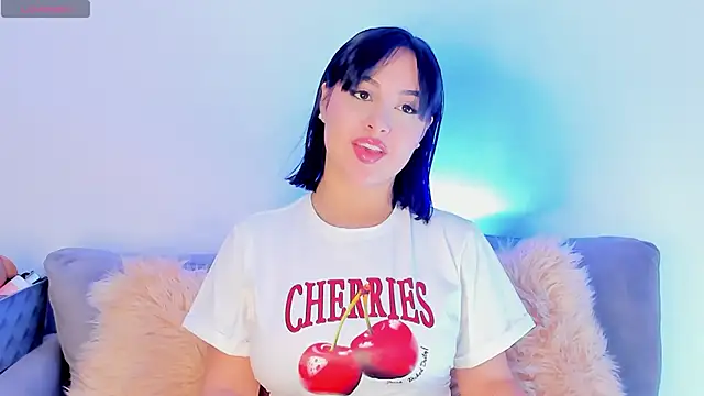 Snapshot of AnaLevii chatting on December 2025 04:22:01 PM AnaLevii online show from December 2025 04:22:01 PM