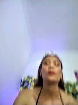 Snapshot of dulcelatin21 chatting on October 2025 09:48:02 PM dulcelatin21 online show from October 2025 09:48:02 PM