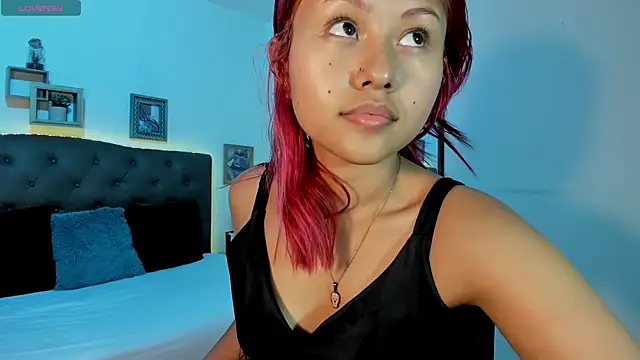 MAYASMITH   online show from June 2026 06:11:01 AM