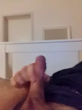 Snapshot of NewJoiner chatting on March 2026 10:03:02 PM NewJoiner online show from March 2026 10:03:02 PM