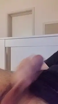 Snapshot of NewJoiner chatting on March 2026 05:56:01 PM NewJoiner online show from March 2026 05:56:01 PM