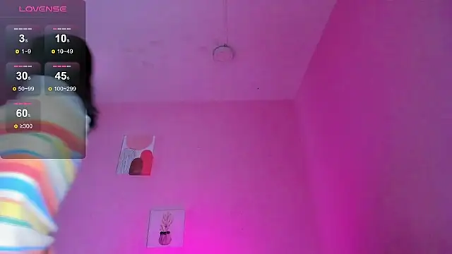 Georgina Ferri  online show from November 2025 05:14:01 PM