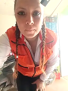 VERONICA  03 online show from December 2025 01:08:01 PM