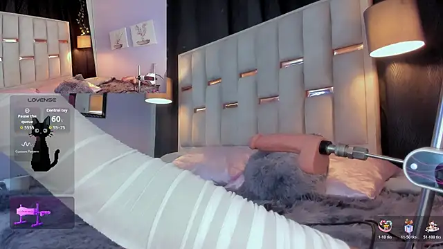 melody-rouss online show from October 2025 04:03:02 AM