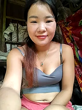 lylylove online show from September 2025 02:33:01 AM