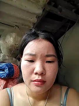 lylylove online show from October 2025 03:50:02 AM