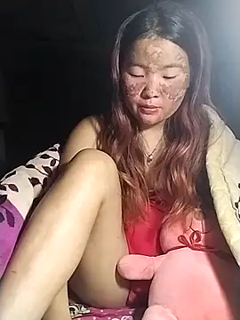 lylylove online show from April 2026 12:52:02 PM